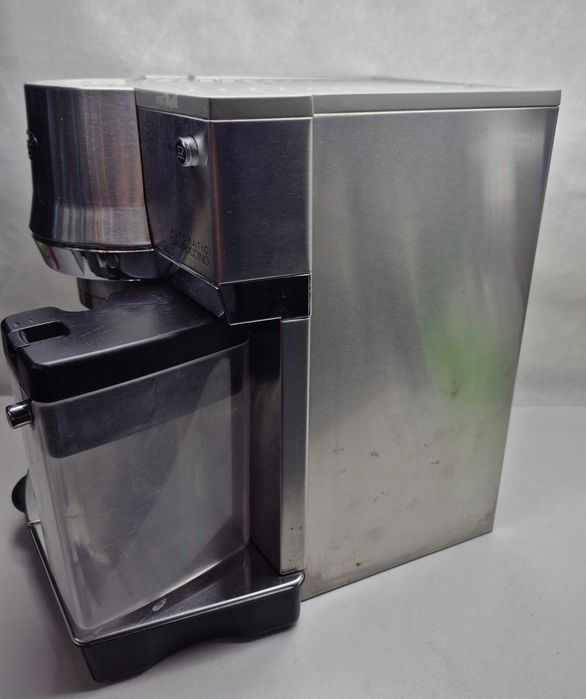 Ekspres ciśnieniowy kolbowy Delonghi EC860.M; Komis Madej Igielna