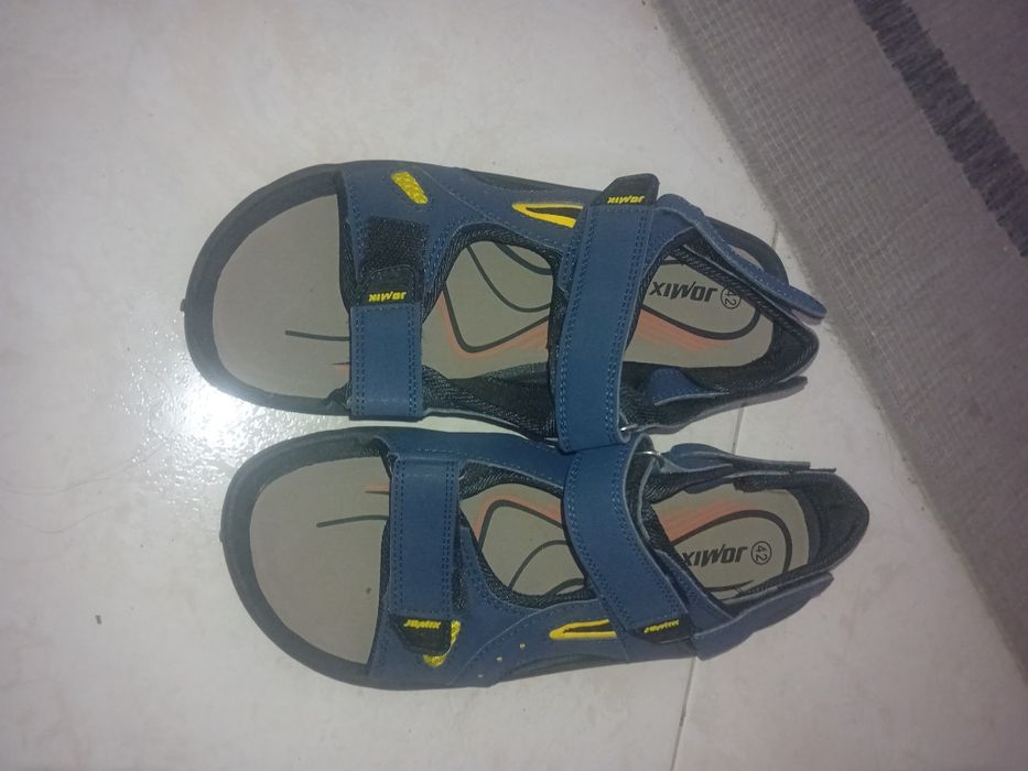 Tenis Adventuridge,