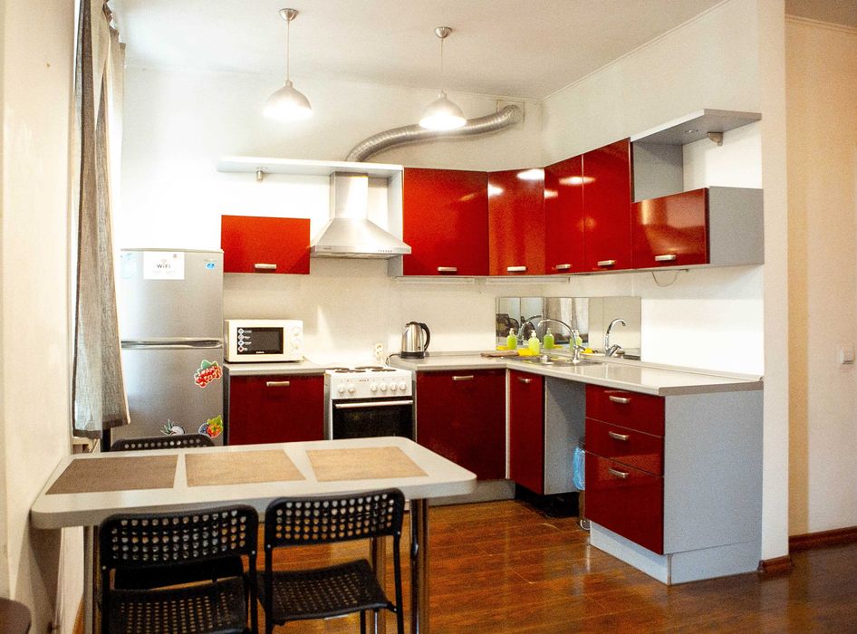 Своя подобово/тижнево стільна студія Дніпро,Центр,Пассаж,ЦУМ,шпиталь