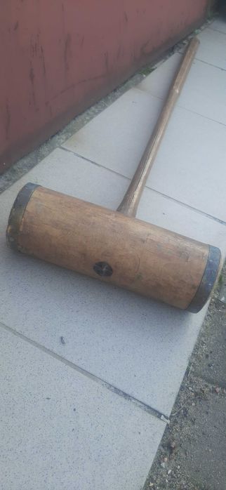 Stary kij do krykieta