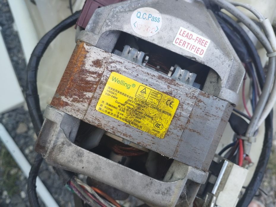 Продам пральну машинку WF B1062 Samsung по запчастям