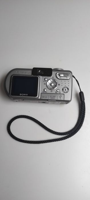 Aparat cyfrowy Sony DSC-P10 5.0 mpx