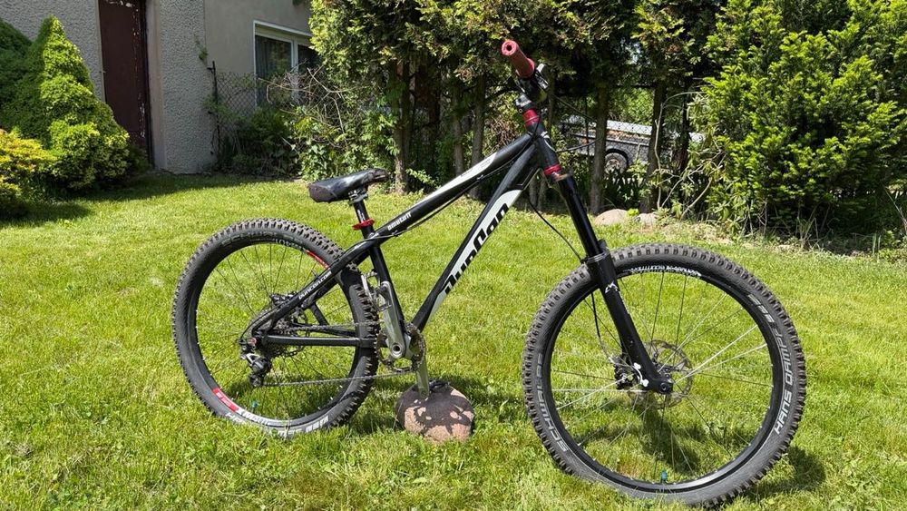 Rower wyczynowy hardtail downhill Duncon Amstaff