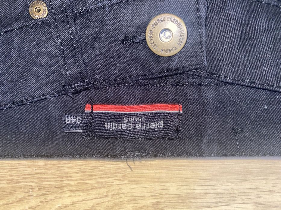 Spodnie czarne Pierre Cardin M 34