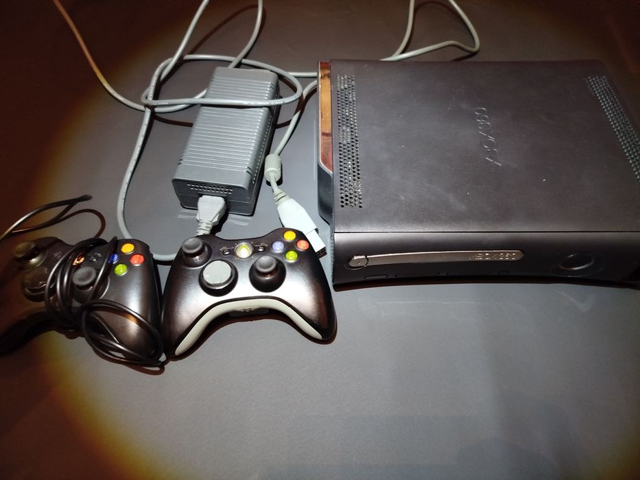 Консоль Xbox 360