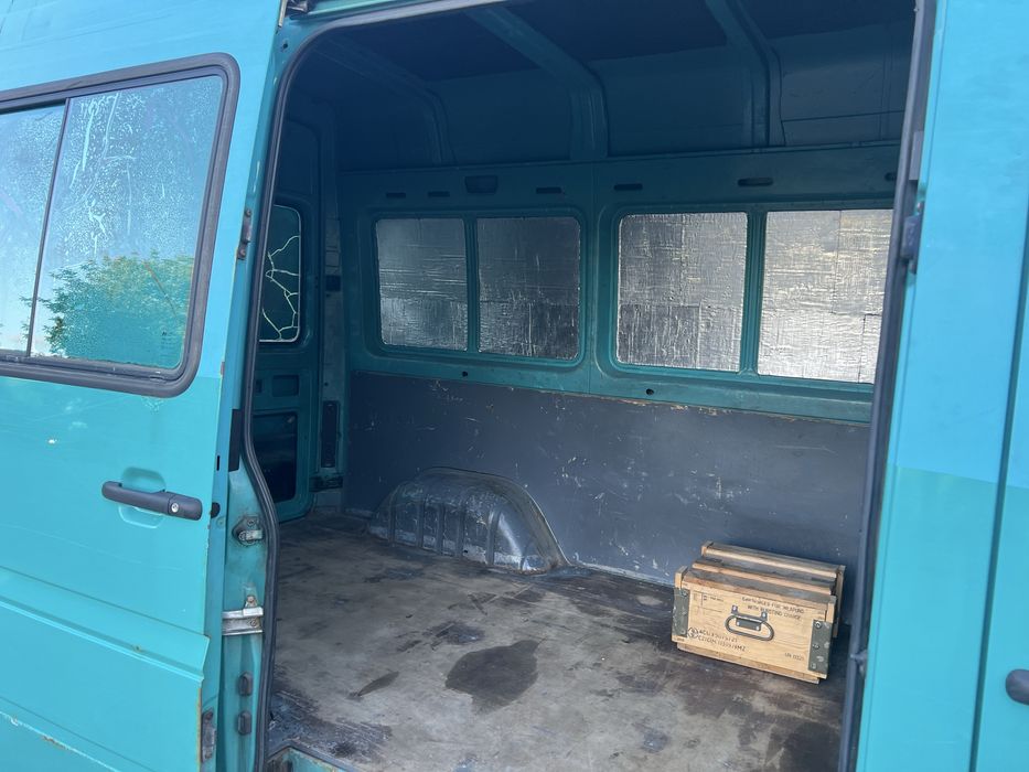 MERCEDES-BENZ Sprinter 208d