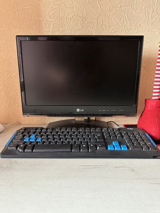 Комп‘ютер LG, (монітор, блок, колонки)