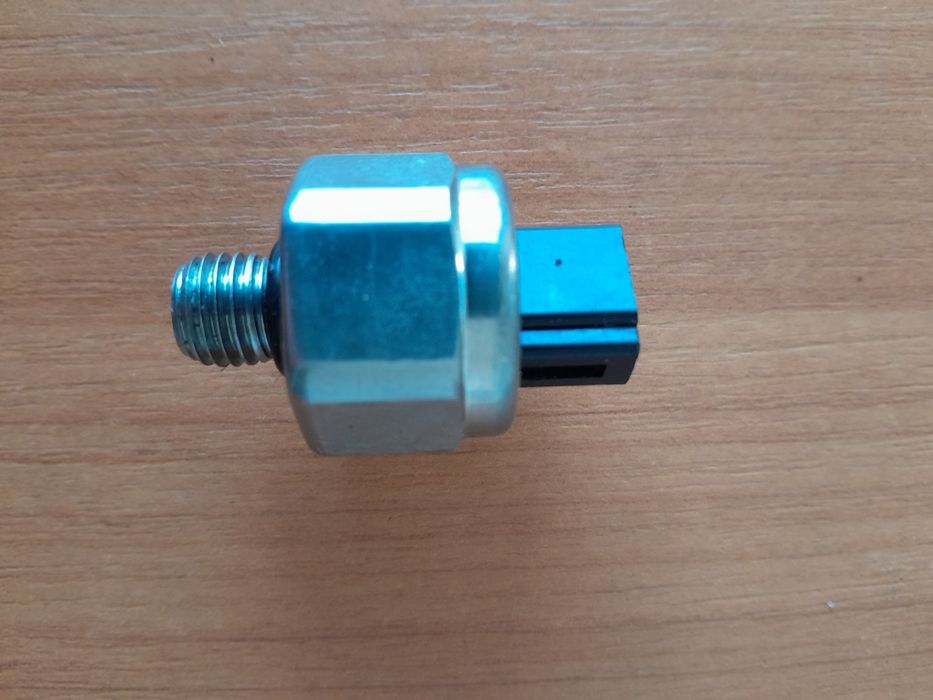 Датчик давления масла АКПП