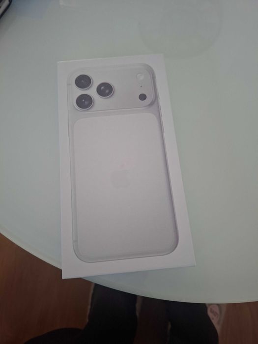 Vendo réplica de iphone 17 novo