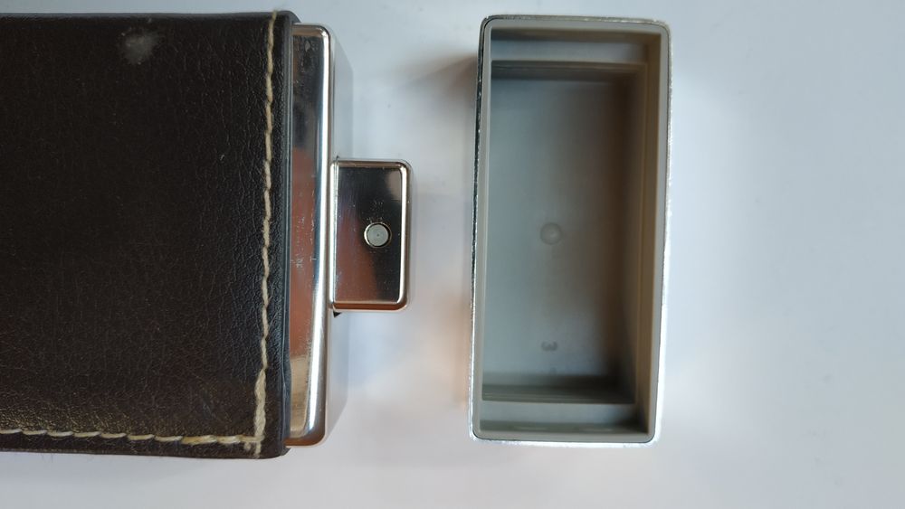 Ємність від парфуму "DuPont" 100 мл.