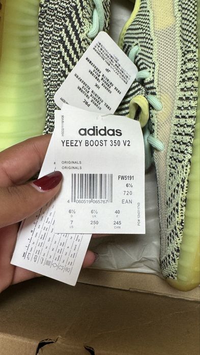 Sapatilhas Yeezy Boost 350 Adidaa