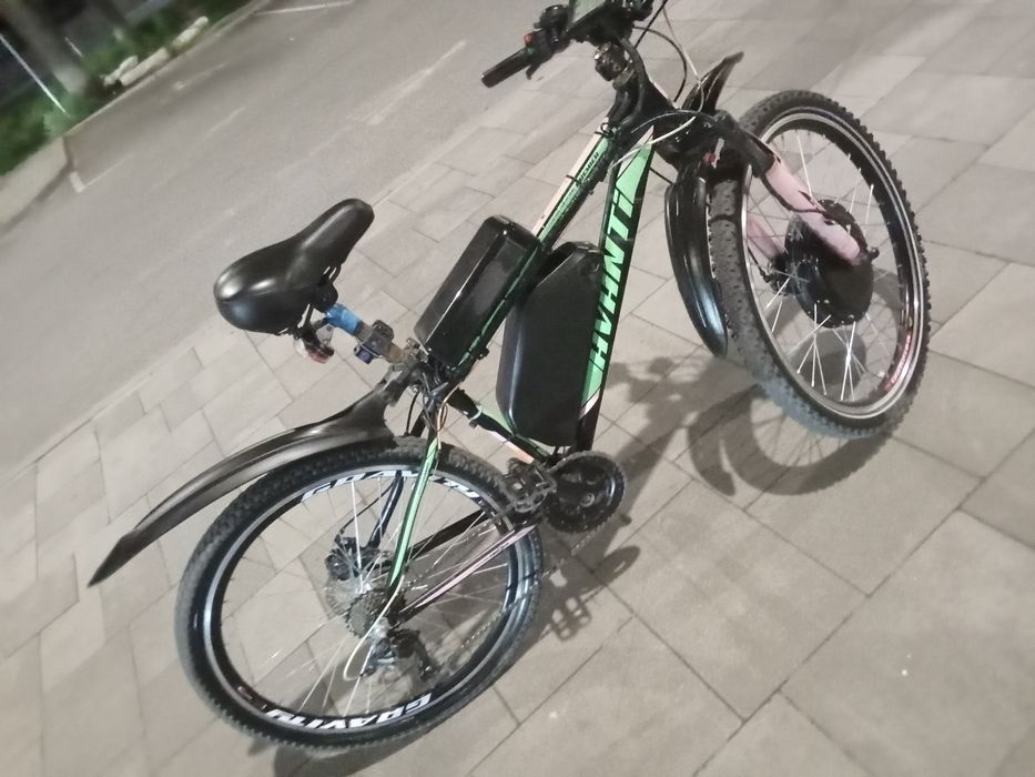 Прогулка на комфортном вело с сильний скоростью(осторожно не разбейтес