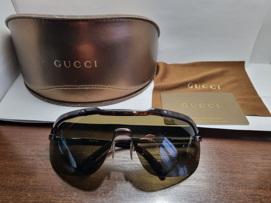 Солнцезащитные очки GUCCI