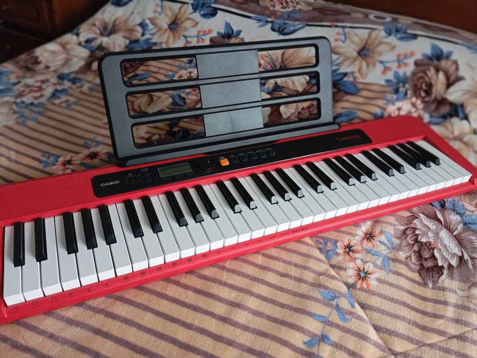 Piano Casio ct s200