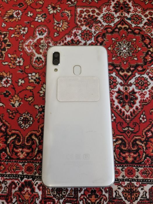 Samsung A30 (32 gb)