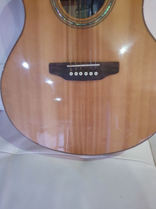 Guitarra acústica ashton J59 SCEQ