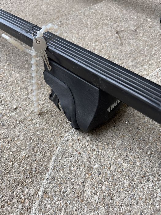 Barras de tejadilho Thule Rapid System 754 + Fit Kit 1254 + SquareBar — Excelente estado