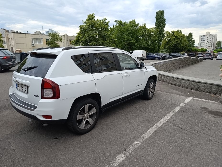 Продам машину ..