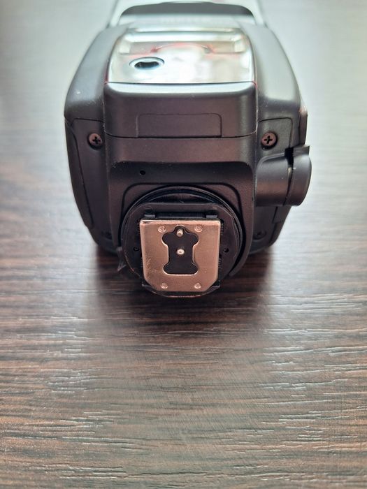 Новая!!! ФотоВспышка УНЕВЕРСАЛЬНАЯ meike mk 570ll