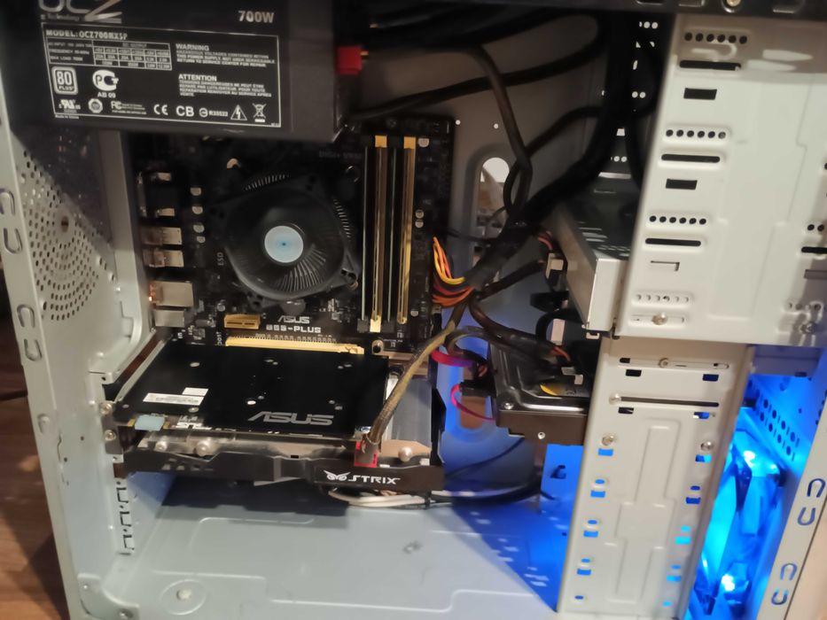 Komputer i5 4570, GTX 960 STRIX, 8 GB, SSD, HDD, OCZ 700W,