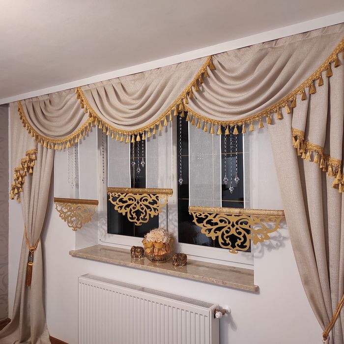 Firany, zasłony lambrekiny. Komplet zasłony i lambrekin Oliwia