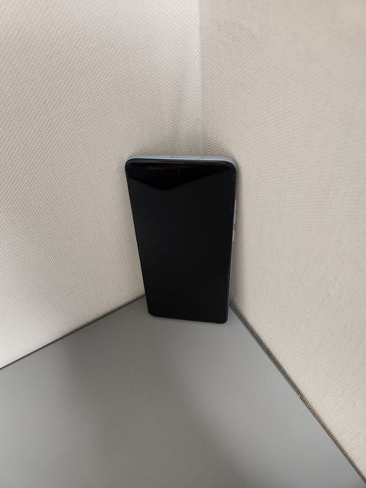 Телефон Motorola g84