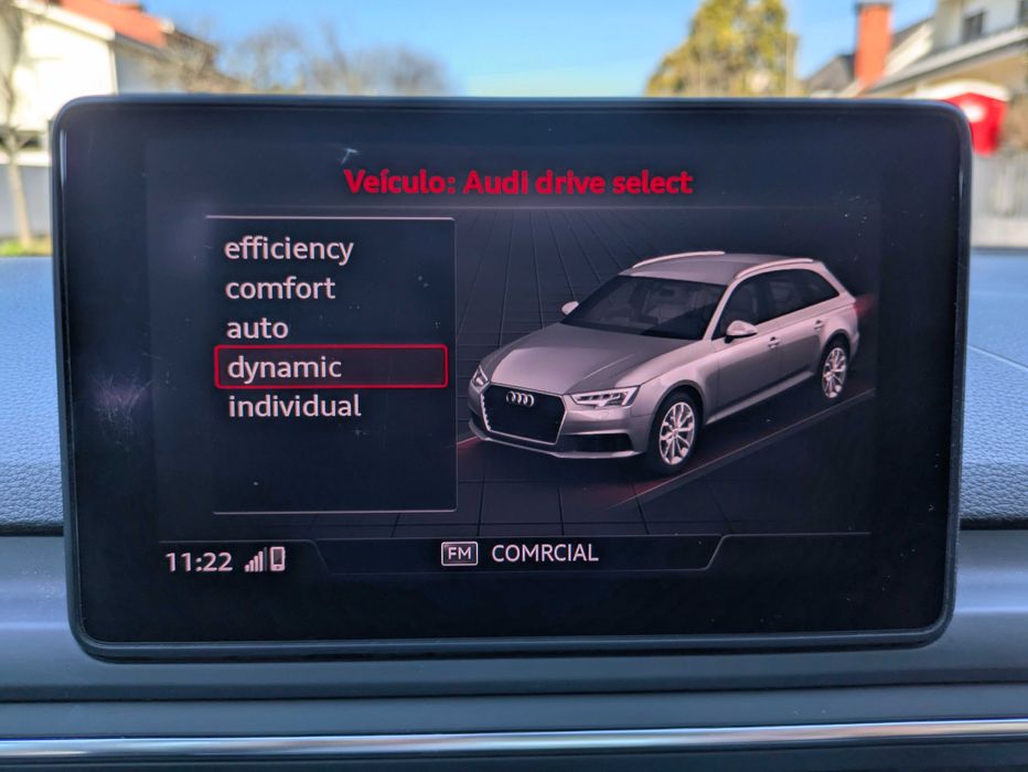 Audi A4 Avant  2.0 TDI S tronic 190cv