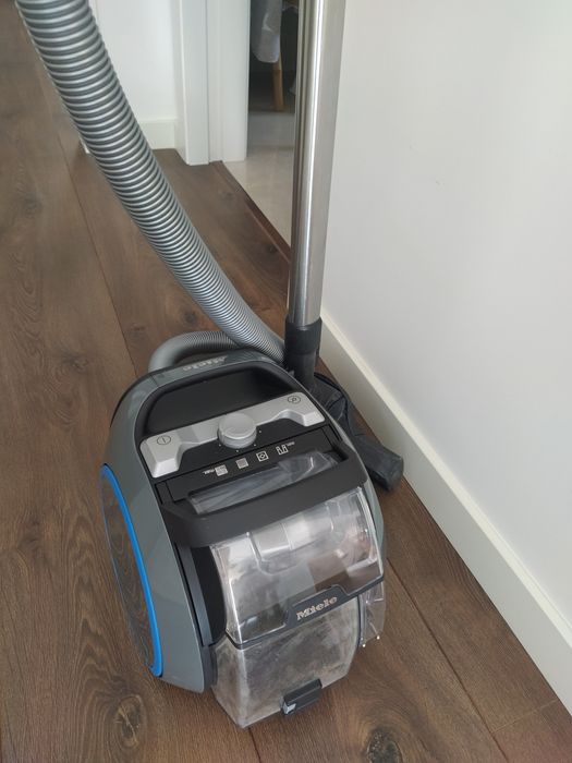 Aspirador Miele Boost cx1