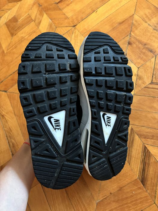 Кросівки жіночі Nike Air Max