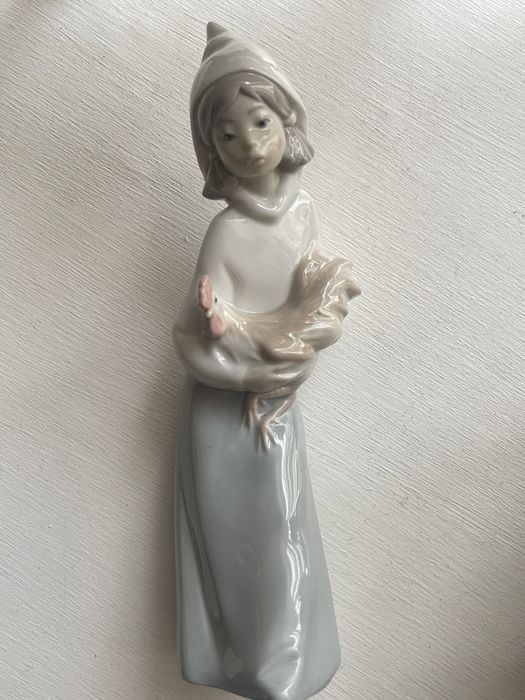 Lladro дівчинка з півником статуетка фігурка