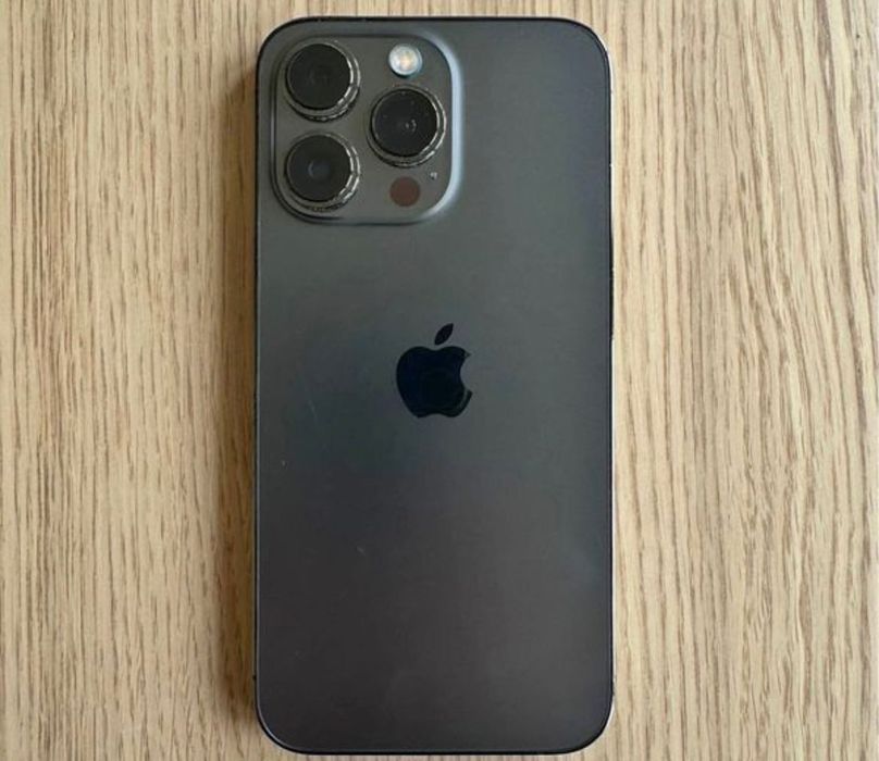 iPhone 13 Pro +apple Watch64752179664643121