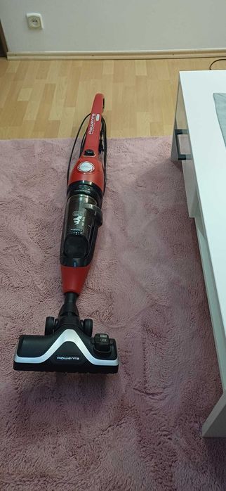 Odkurzacz pionowy bezworkowy Rowenta
