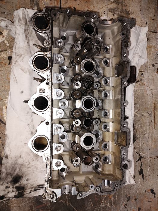 Głowica wtryskiwacze układ paliwowy turbosprężarka 1.6 HDi 90km 16v 9h