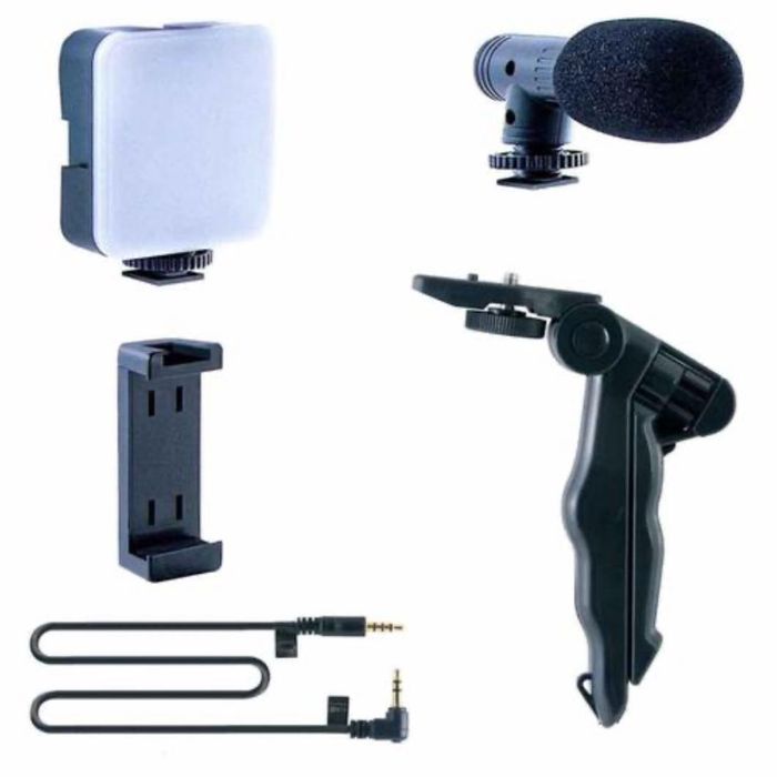 Studio Creator - Podcast/Vlogging Kit, Stand, Light, Microphone (New)64751240424705122