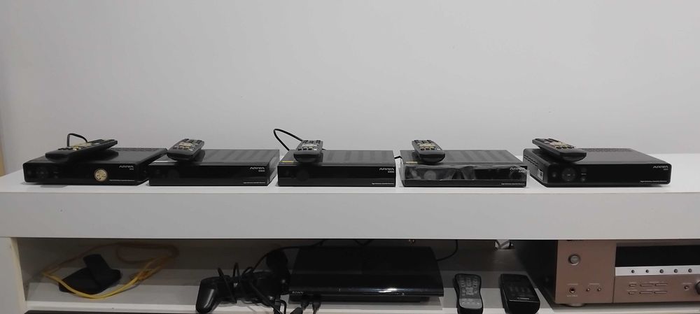 Sprzedam dekodery ariva