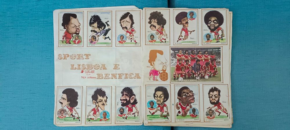 caderneta de cromos Arte e Futebol