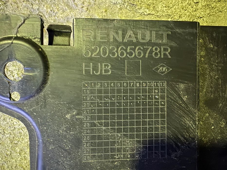 Grelha frente Renault Captur