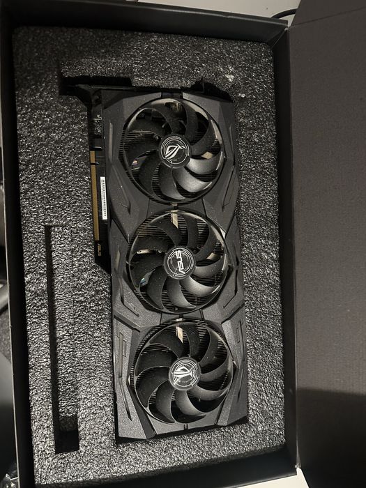 RTX 2080 rog strix 8GB