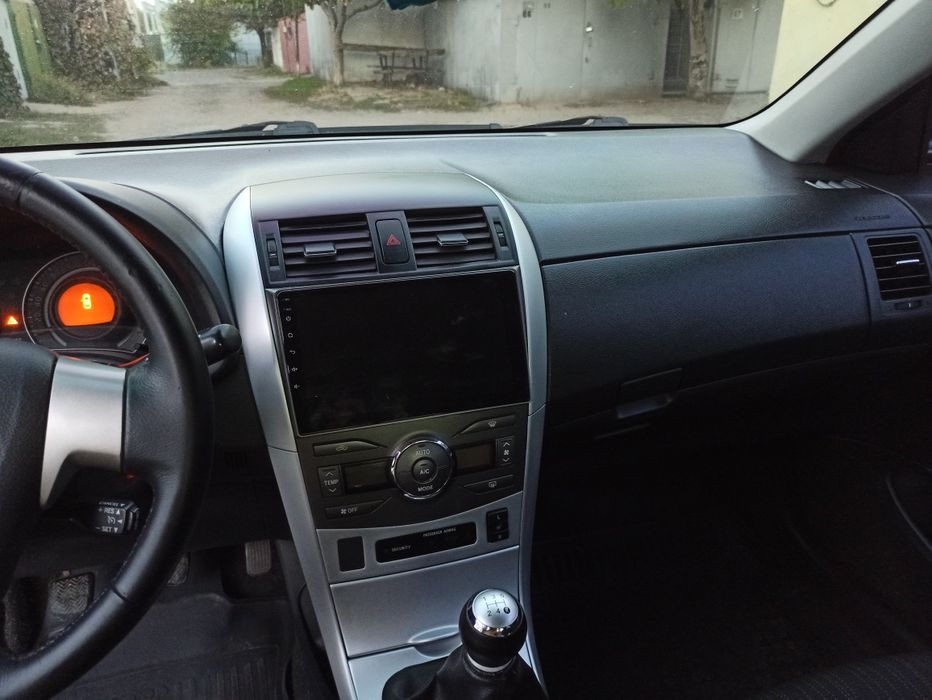 Toyota Corolla 2008 в хорошем состоянии