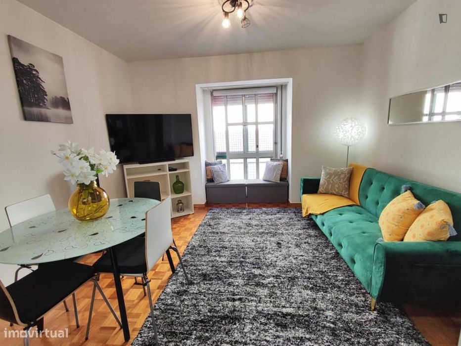 Apartamento com 2 quartos - localizado em Benfica Lisbon