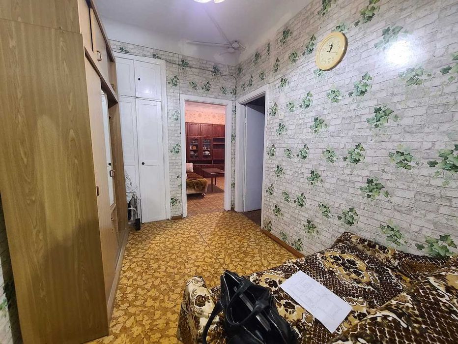 Центр, р-н Березового Скверу, вул. Короленка, пл.63,4 за $57000