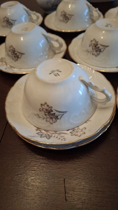 Serviço de chá em Porcelana Antigo