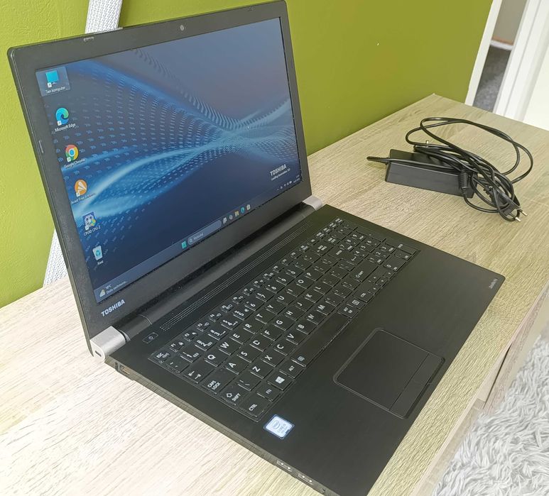 Laptop Toshiba Satellite Pro A50-E  sprawny 100% dobra bateria, szybki i lekki