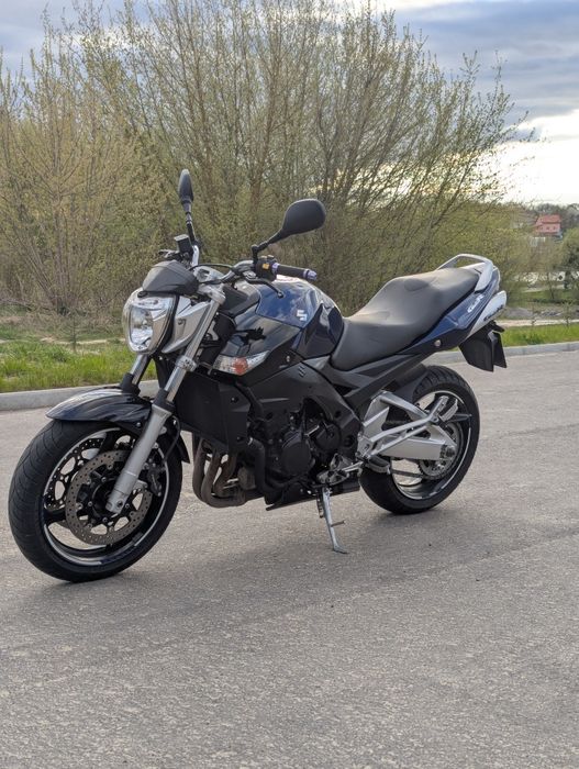 Сузукі gsr 600 Свіжий