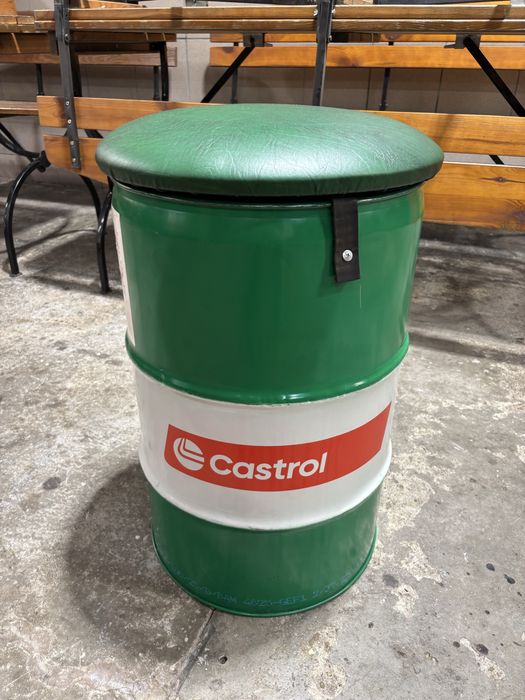 Beczka siedzisko Castrol z beczki hoker stołek