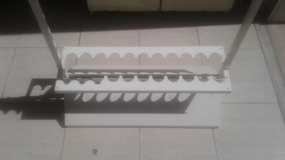 Material diverso de SURFCASTING, BOIA, suportes de canas (veja lista)