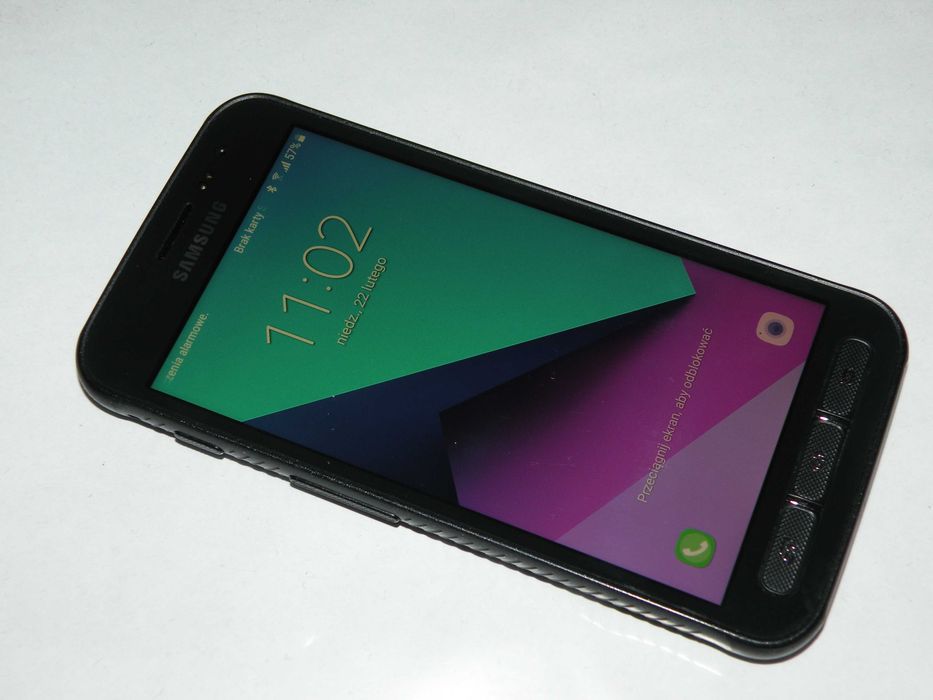 Kultowy telefon Samsung Galaxy Xcover4 ponoć wodoszczelny ?