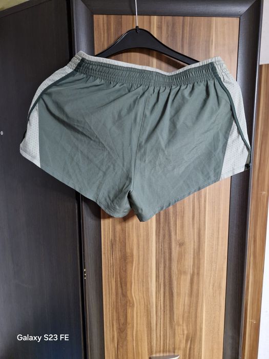 Spodenki damskie Nike rozmiar M stan idealny