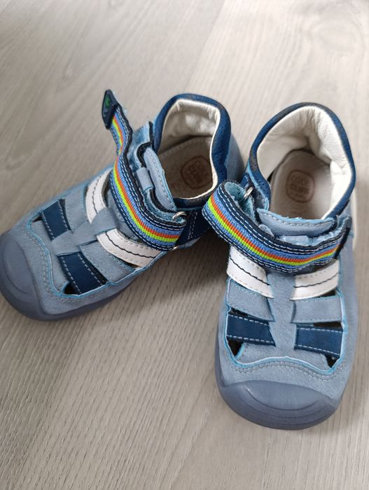 Sandały zabudowane cool club, bio fit, rozm. 23