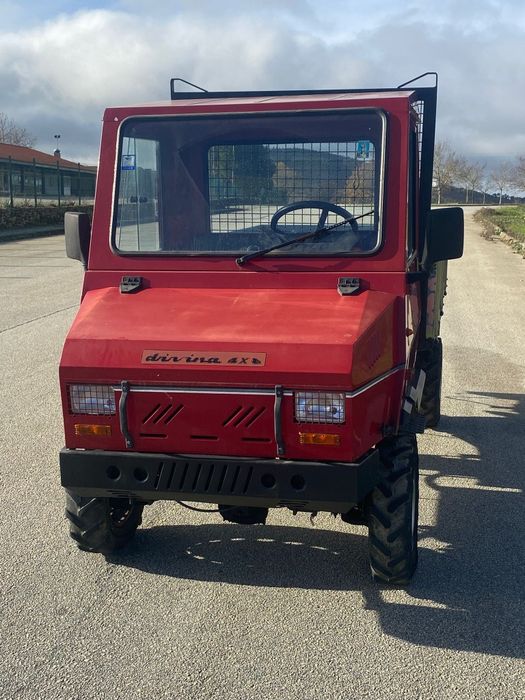 Tratorcarro 4x4 motor 2 cilindros